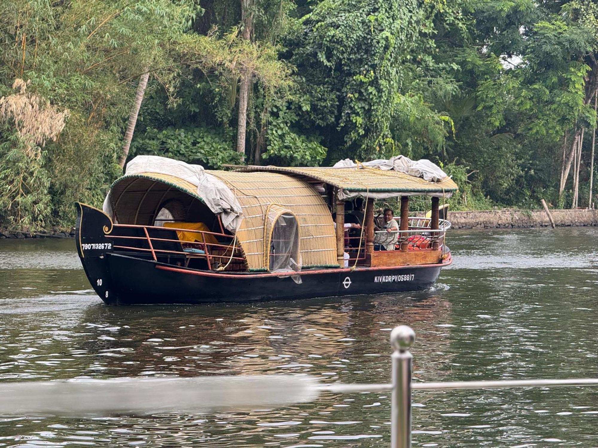 Chilanka Lake View Resort Alappuzha Exterior foto